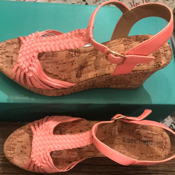 Wedges - Picture 1 of 5